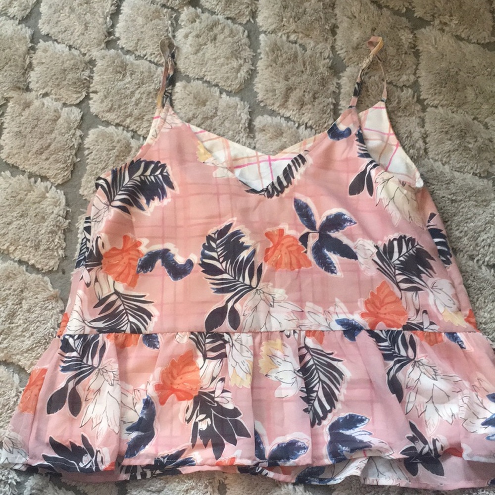 Pink flower tank